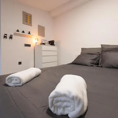 Napoleon Apartment